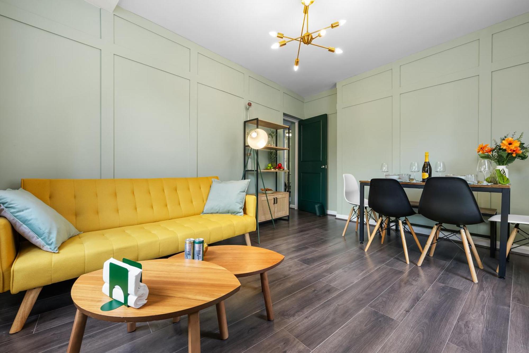 Chic 2 Bedroom Apartment Near Liverpool Street By Gold Stays Londen Buitenkant foto