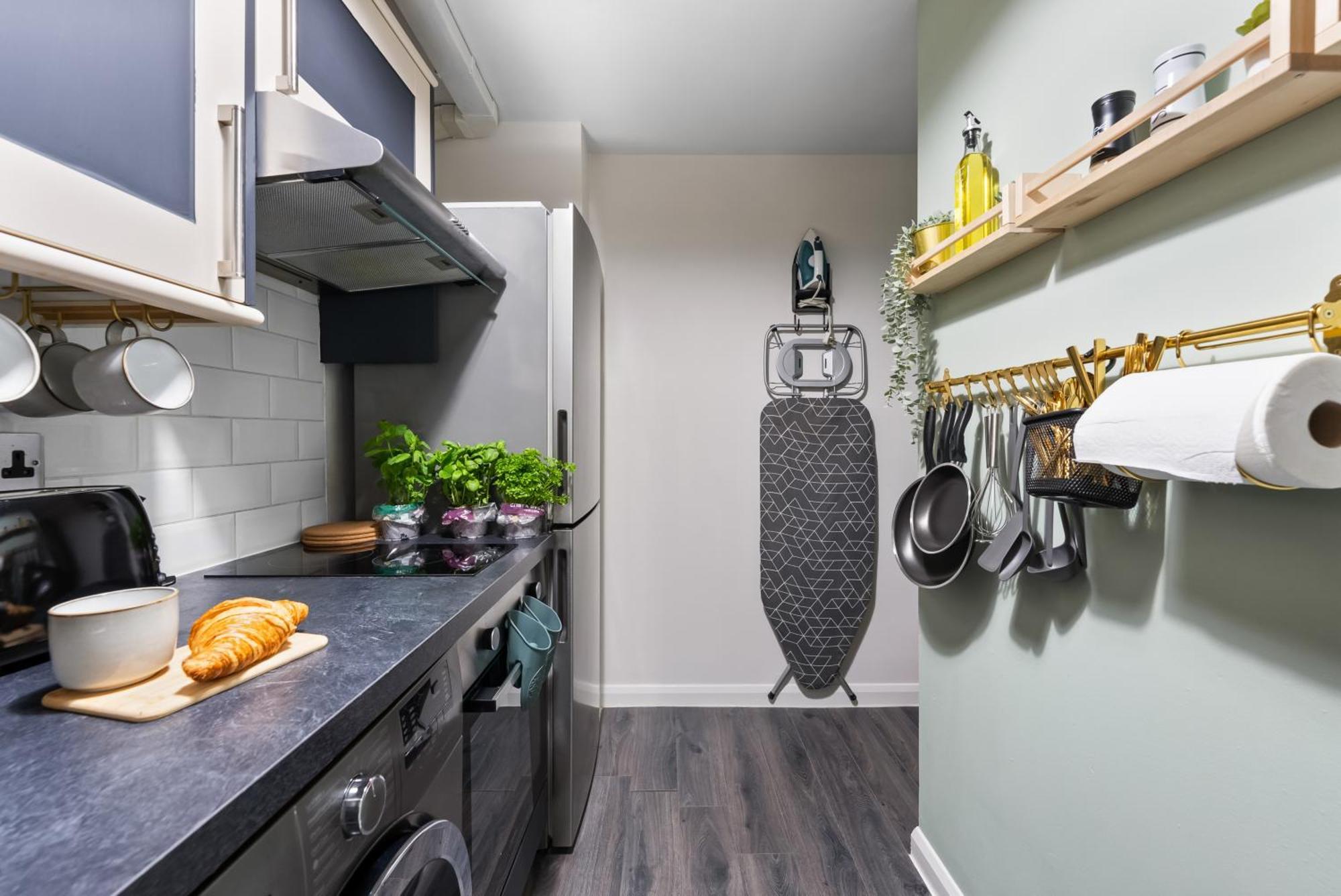 Chic 2 Bedroom Apartment Near Liverpool Street By Gold Stays Londen Buitenkant foto